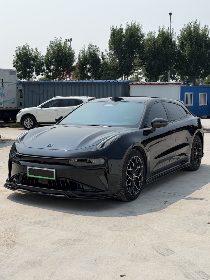 新乡24年极氪汽车0013