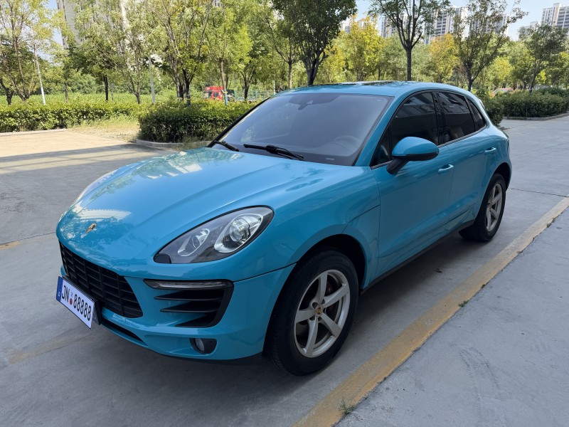 济宁16年保时捷Macan3