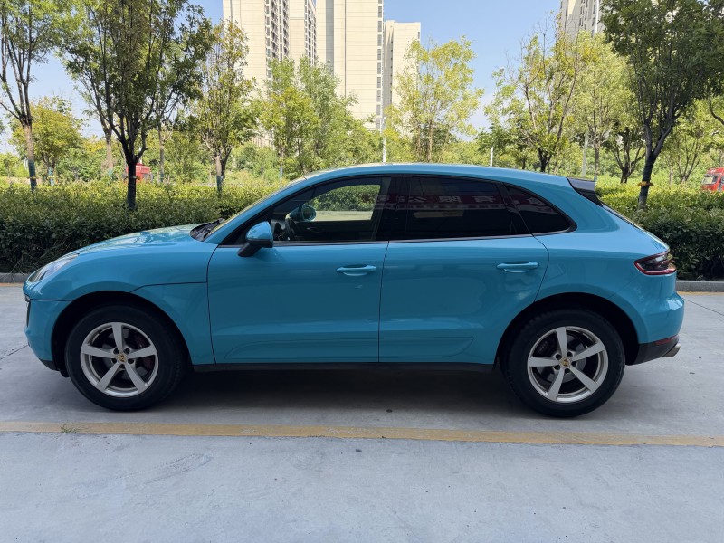济宁16年保时捷Macan5