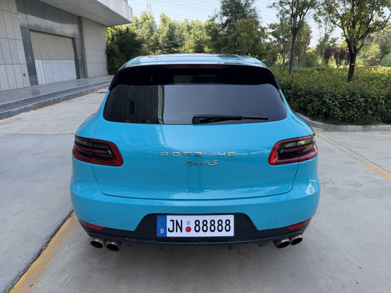 济宁16年保时捷Macan9