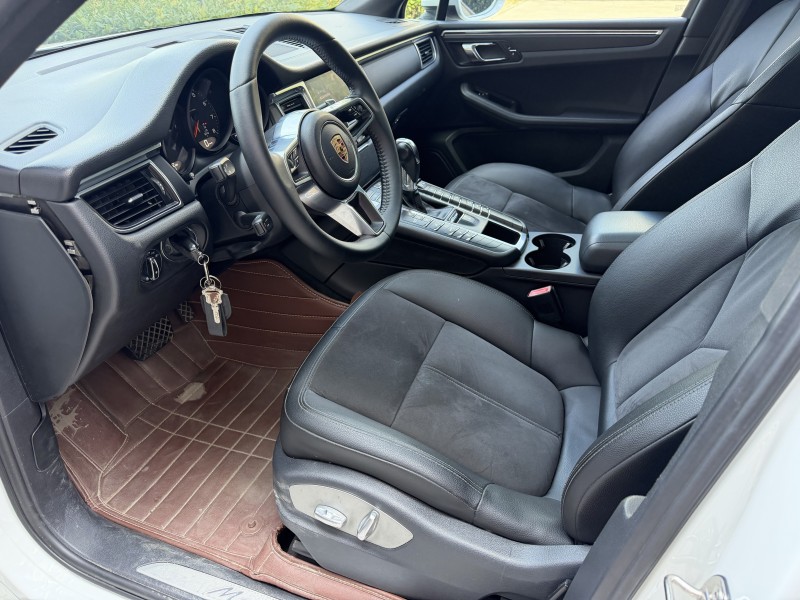 济宁16年保时捷Macan6