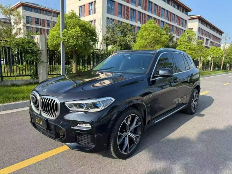 常州21年宝马X52