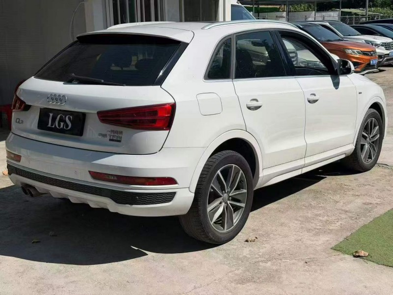 东营19年奥迪Q38