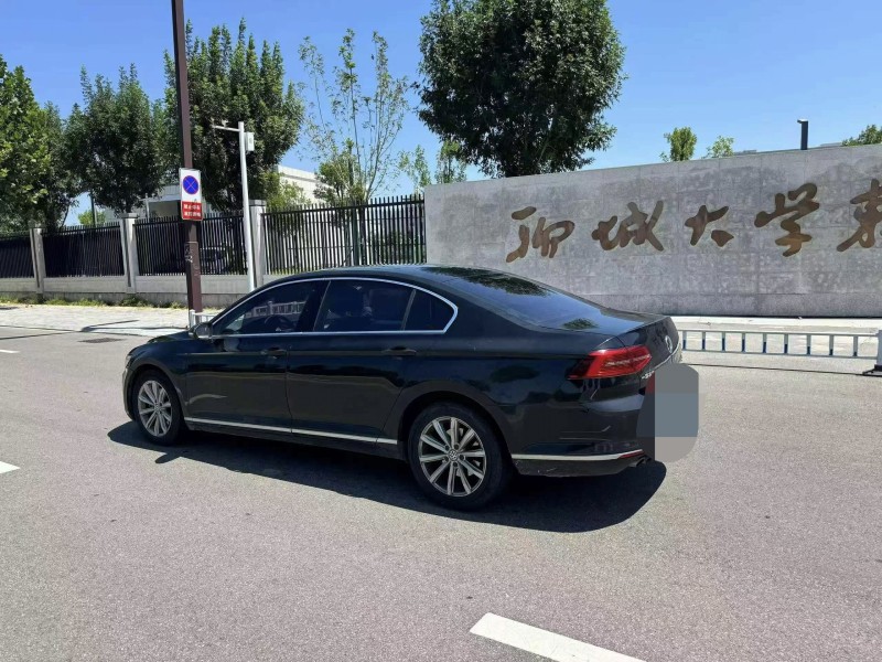 聊城17年大众迈腾8