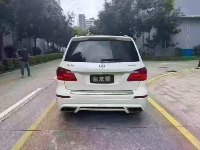 广州17年奔驰GL9