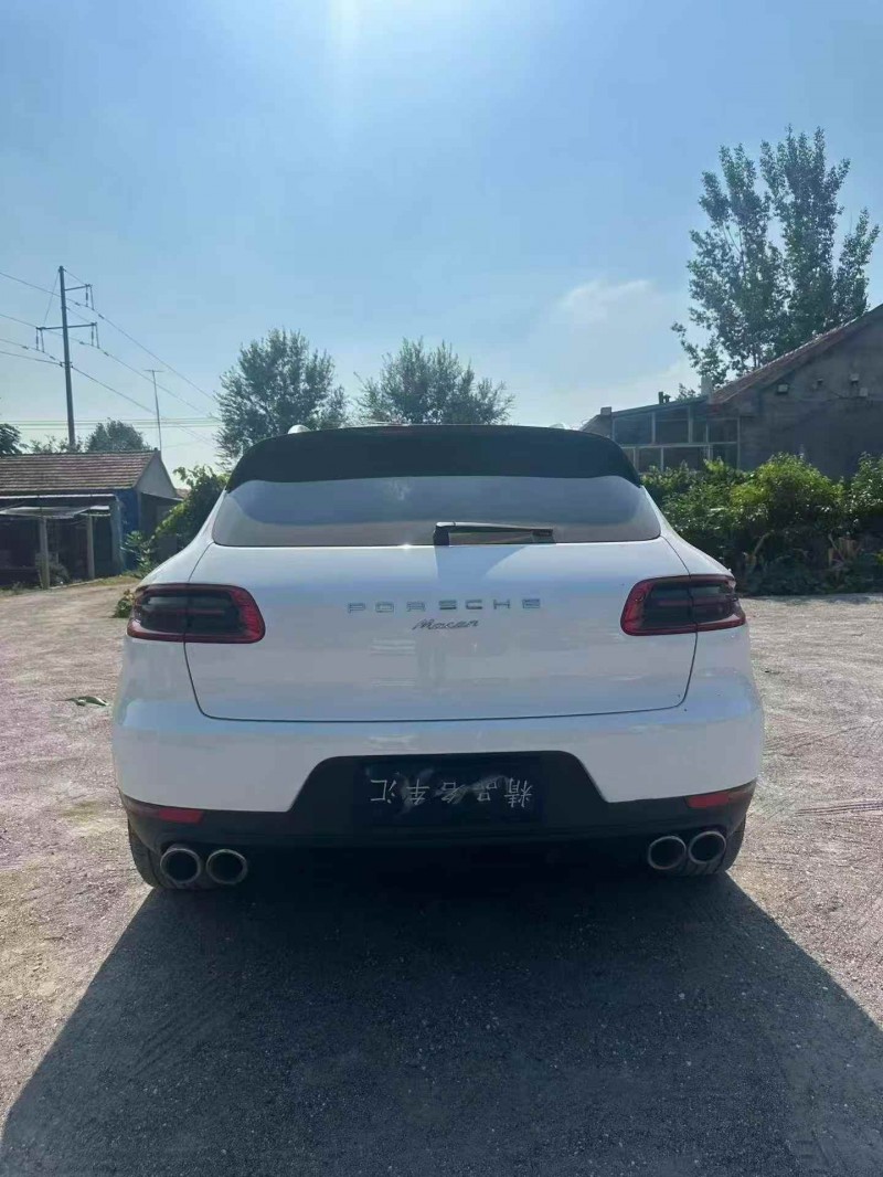 东营18年保时捷Macan9