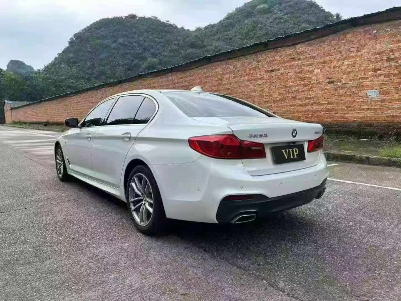 钦州21年宝马5系7