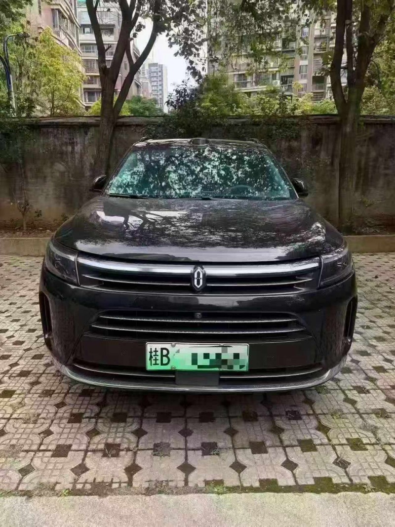 北海24年华为智选问界1