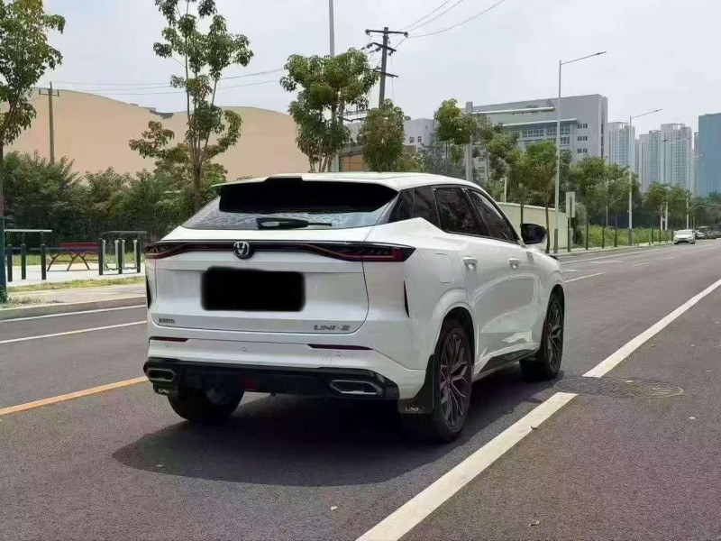 连云港25年长安汽车UNI9