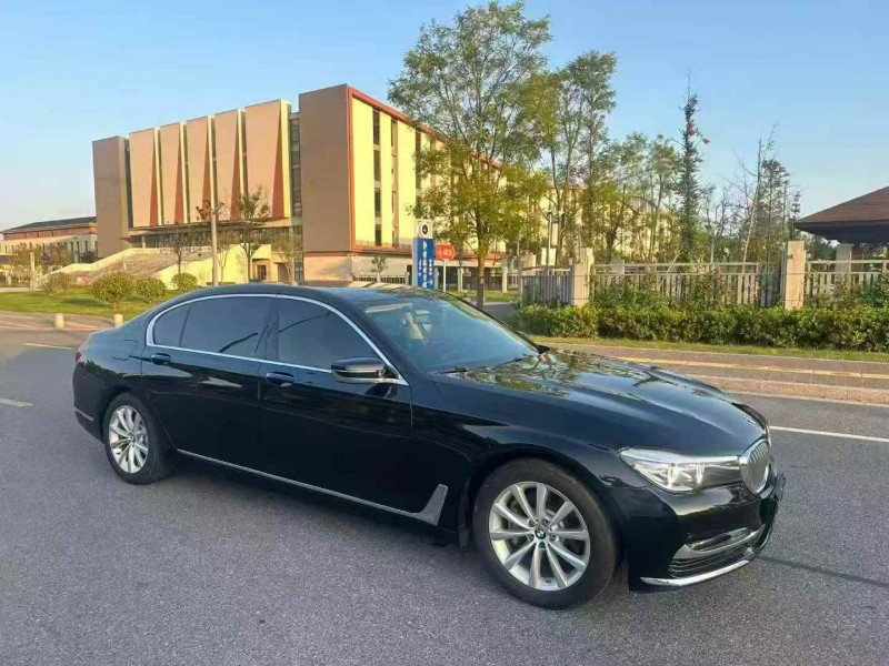 南通18年宝马7系2