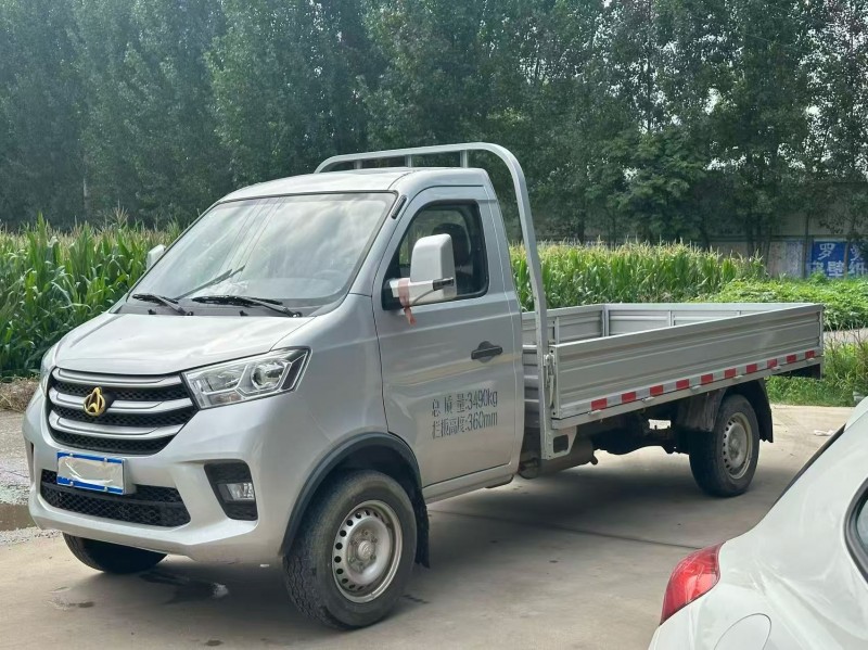 新乡25年长安汽车跨越王3