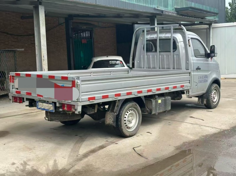 新乡25年长安汽车跨越王7