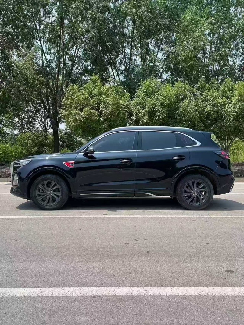 枣庄23年红旗HS57