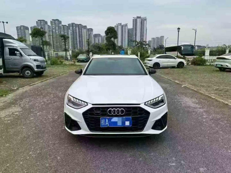 南宁22年奥迪A4L1