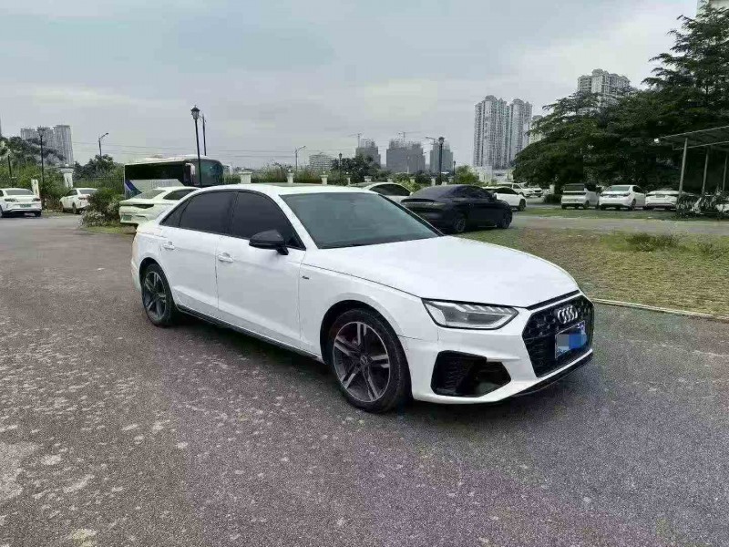 南宁22年奥迪A4L2