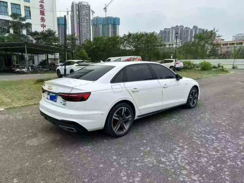 南宁22年奥迪A4L7