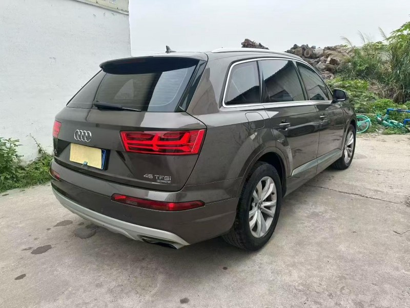 广州18年奥迪Q77