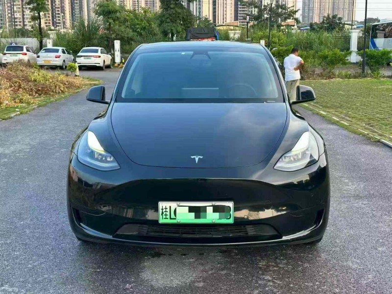 南宁22年特斯拉MODEL Y1