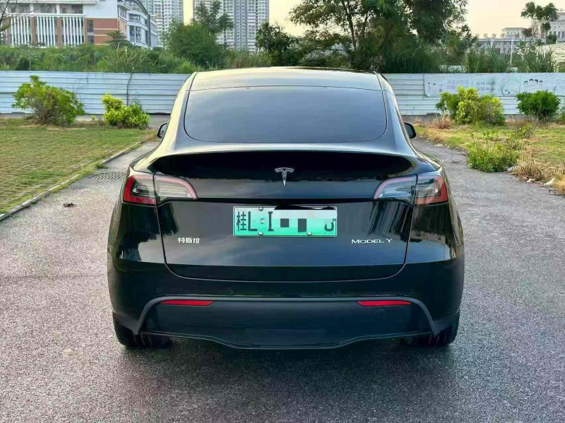 南宁22年特斯拉MODEL Y9
