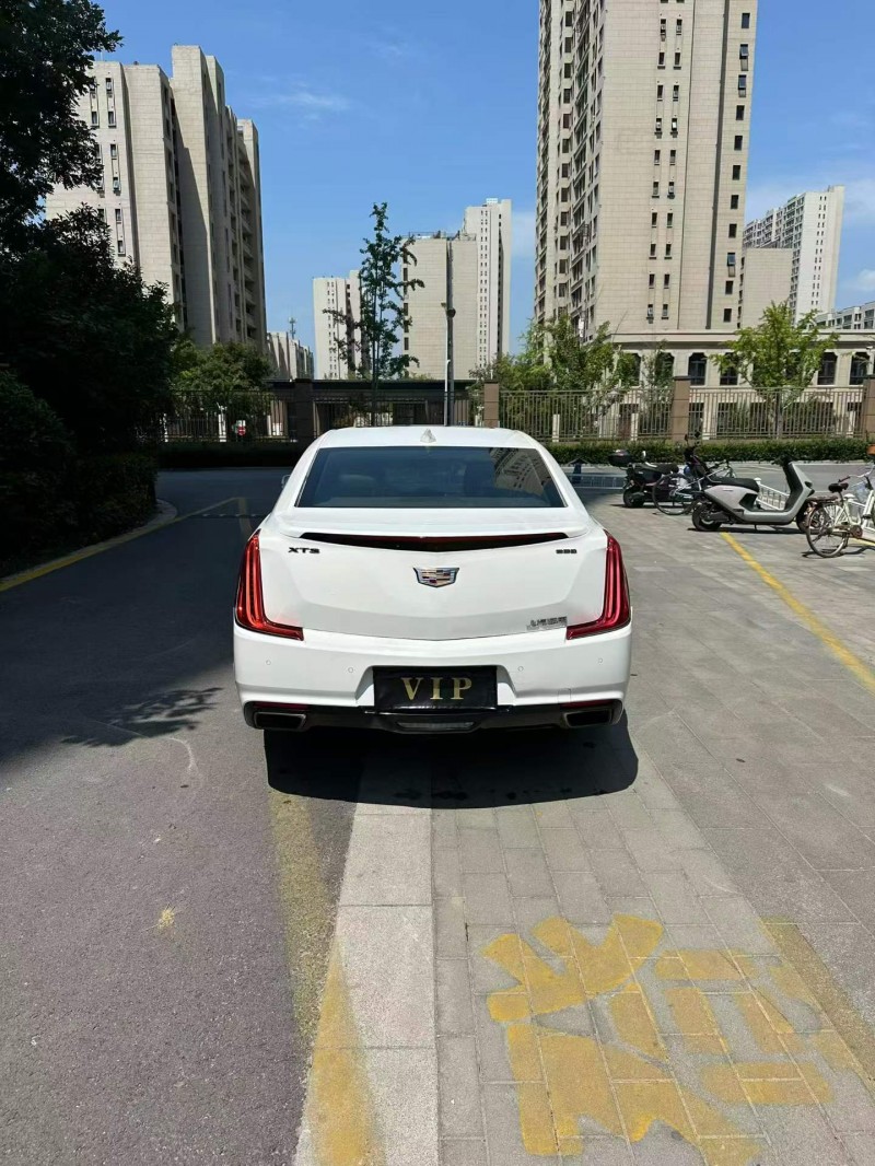 徐州18年凯迪拉克XTS9