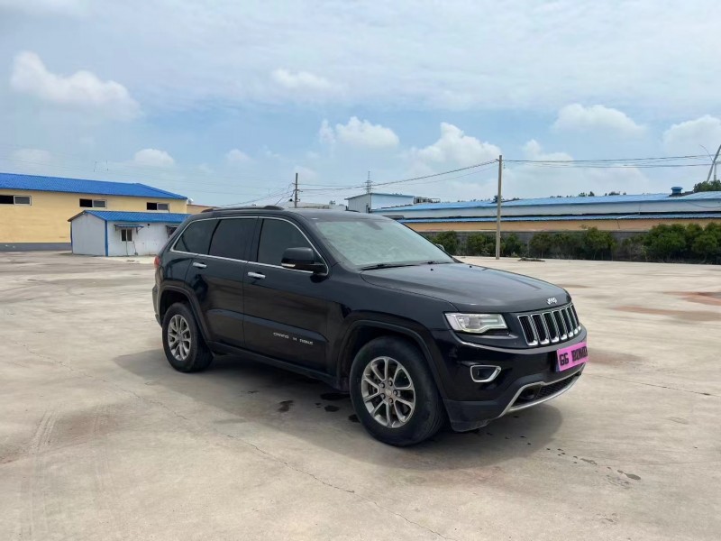 青岛15年Jeep大切诺基3