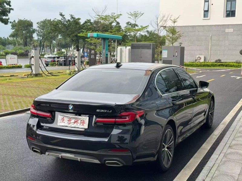 阳江23年宝马5系9