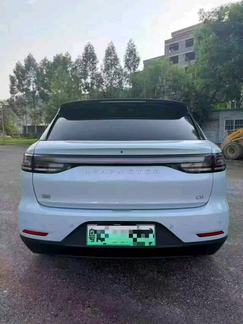 北海26年零跑汽车C119