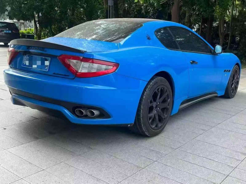 广州10年玛莎拉蒂GT8