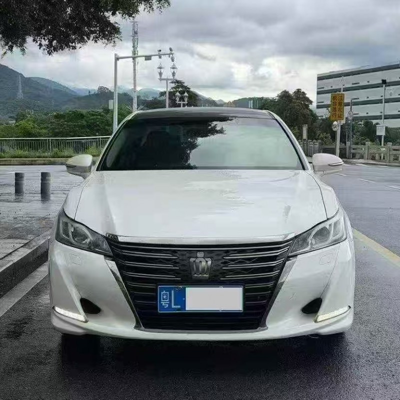 东莞19年丰田皇冠1