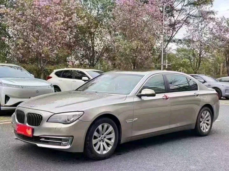 广州14年宝马7系3