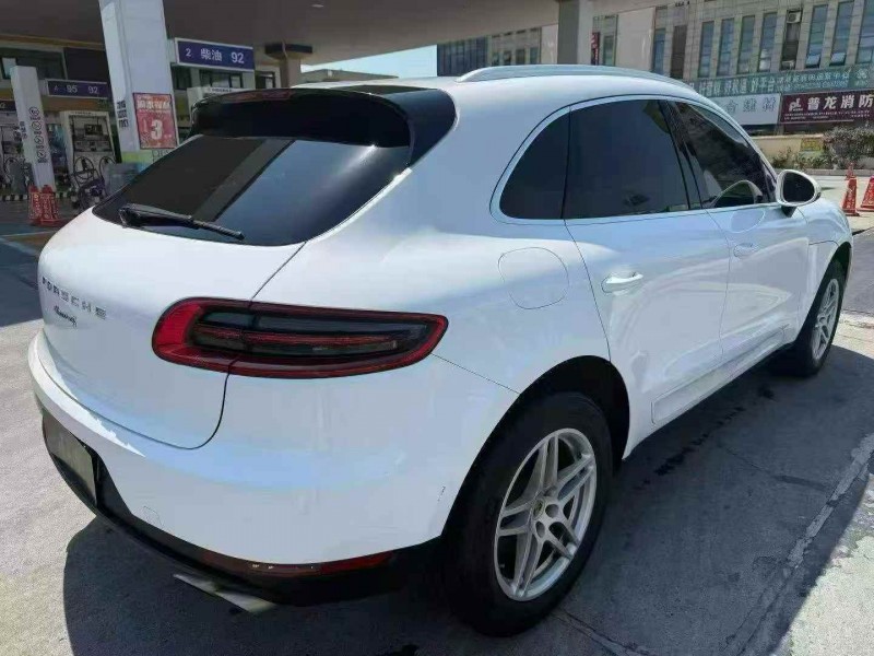 广州18年保时捷Macan7