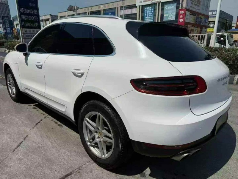 广州18年保时捷Macan8