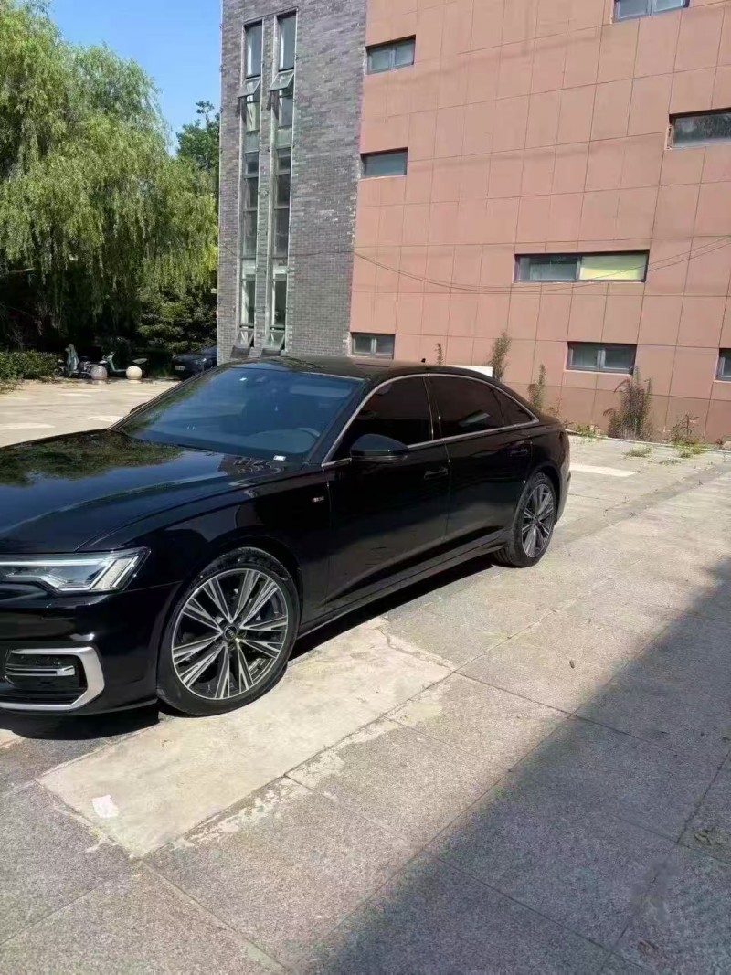 济宁23年奥迪A6L3