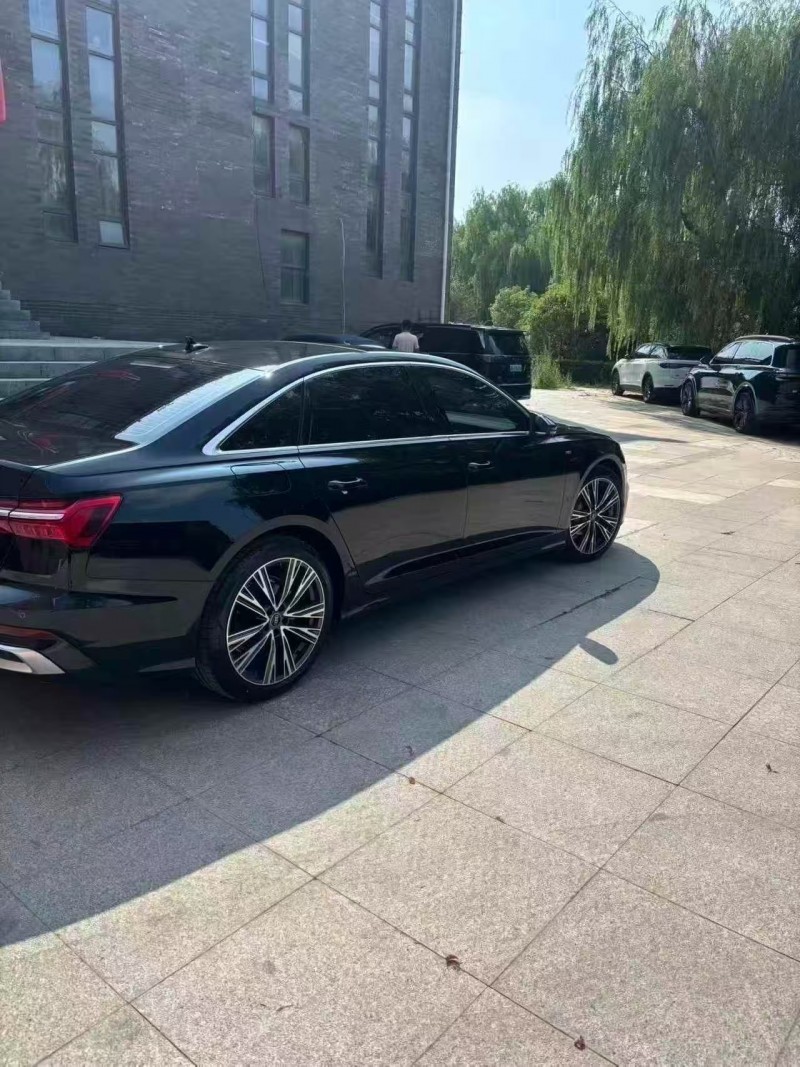 济宁23年奥迪A6L6