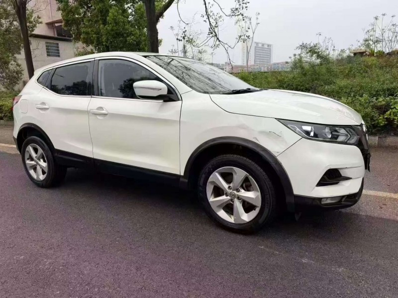 萍乡20年日产逍客2