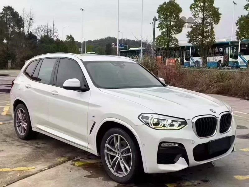 张家界18年宝马X33