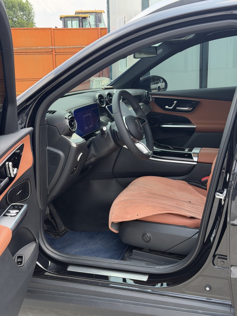 新乡25年奔驰GLC6