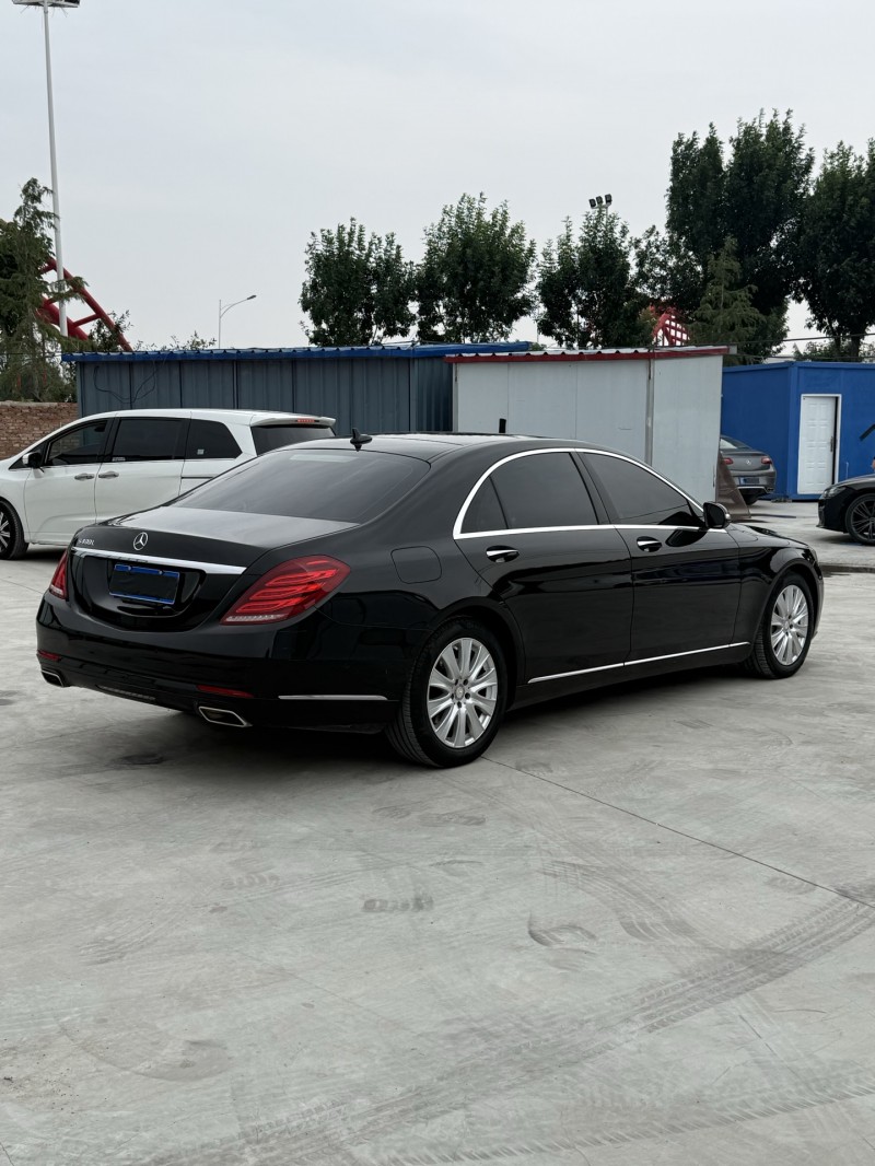 新乡15年奔驰S9