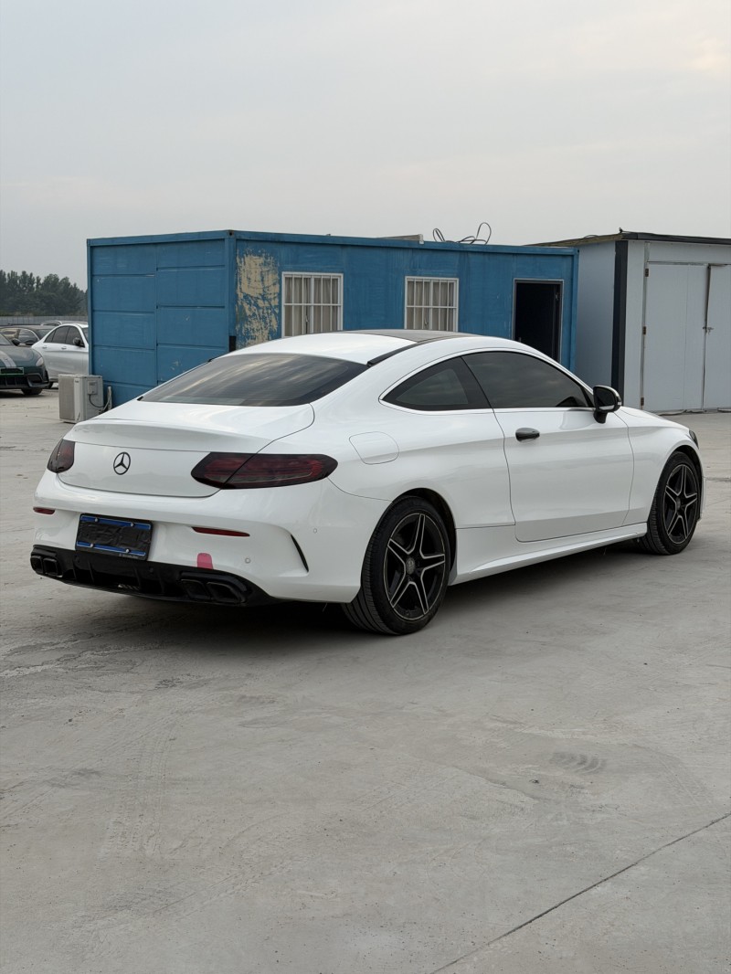 新乡21年奔驰C7