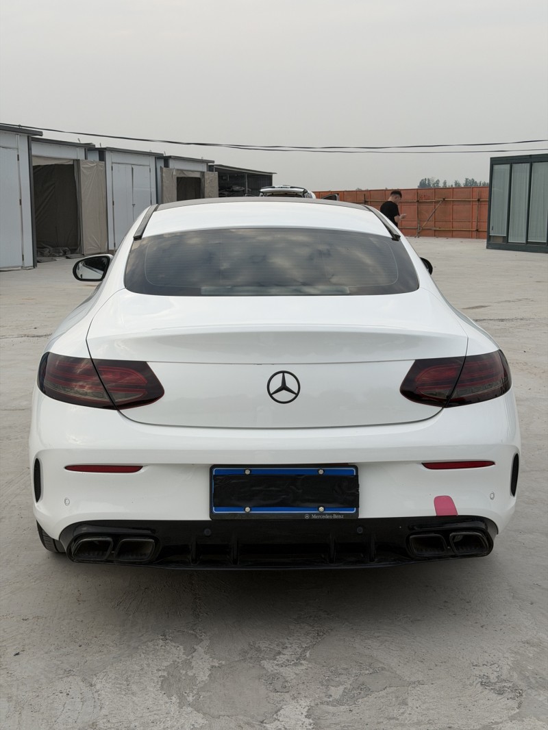 新乡21年奔驰C8