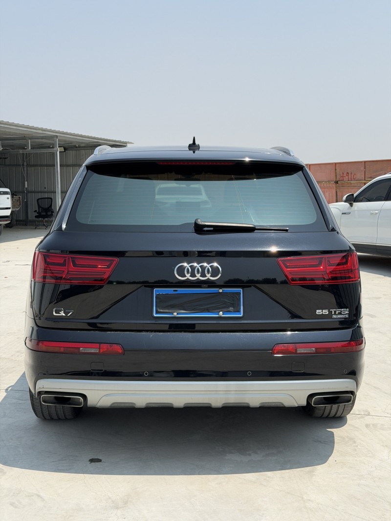 新乡17年奥迪Q77