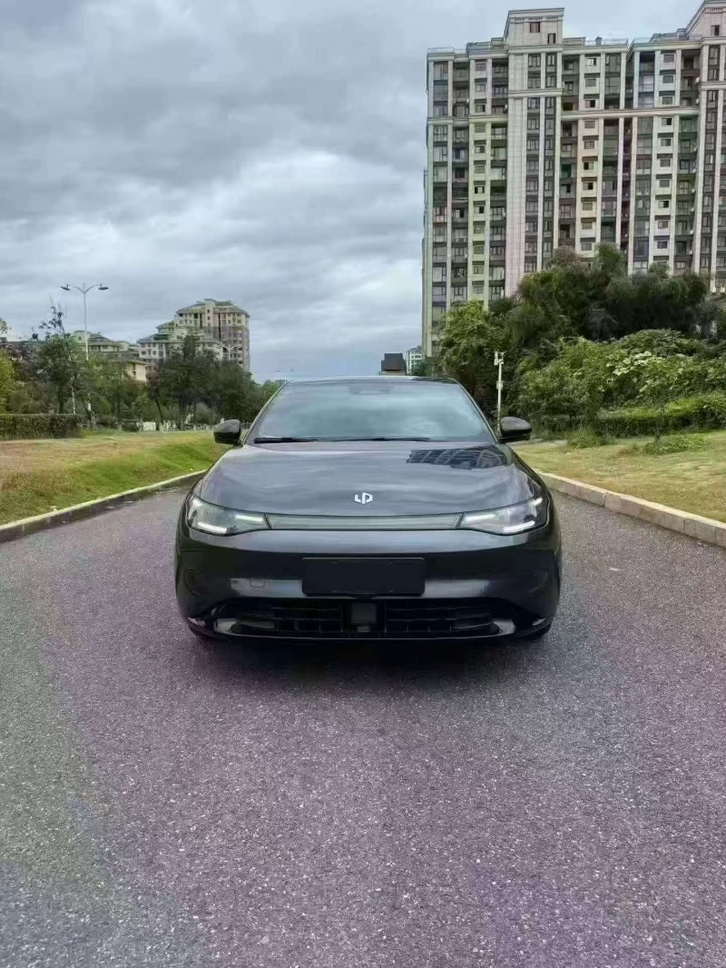萍乡22年零跑汽车C011
