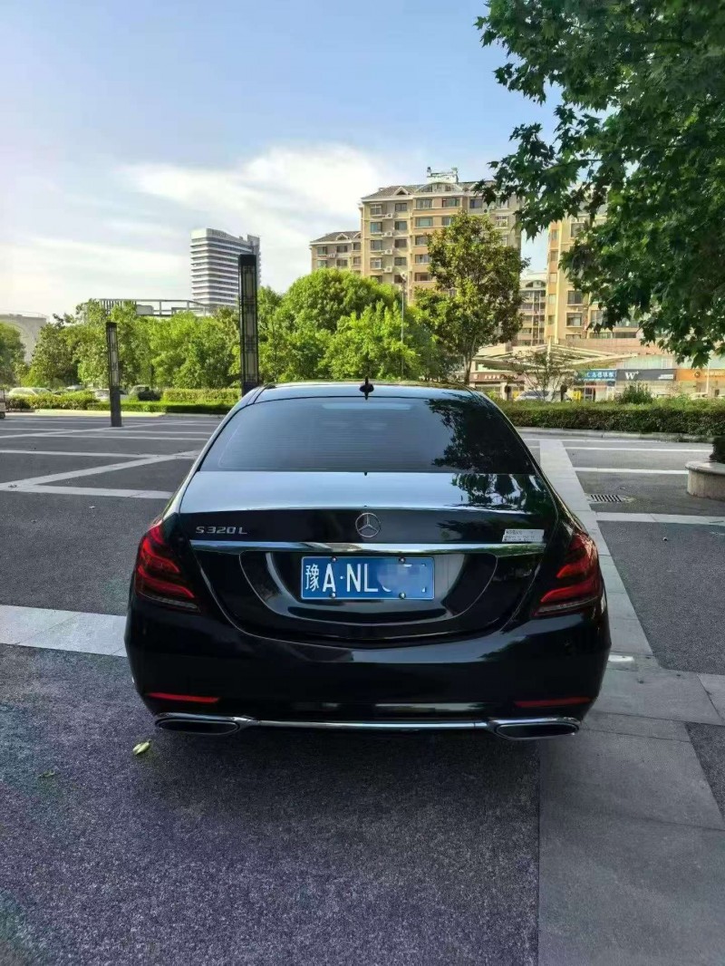 安阳18年奔驰S6