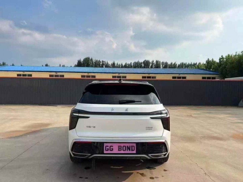 东营25年红旗HS39