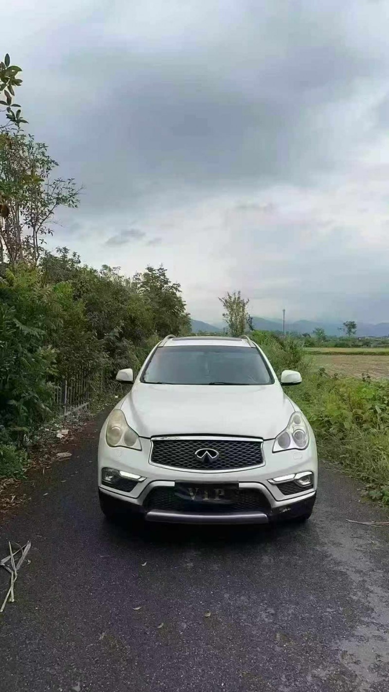 湖州15年英菲尼迪QX501