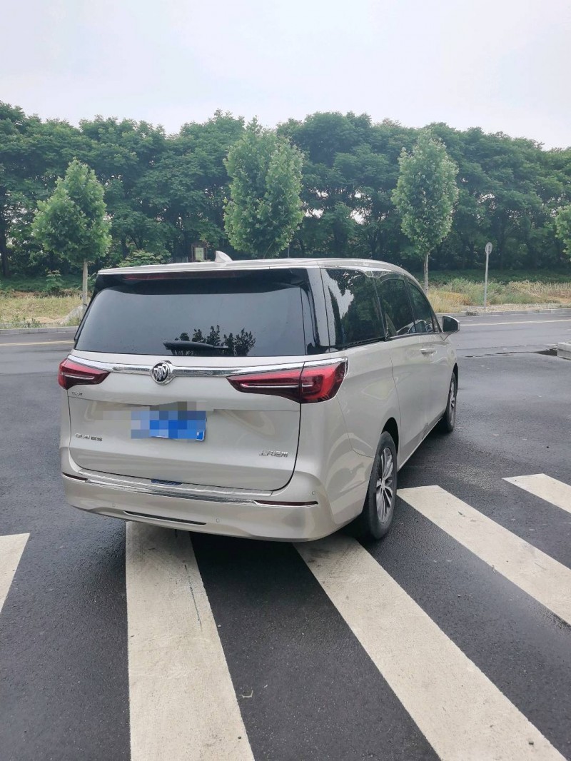 许昌22年别克GL83
