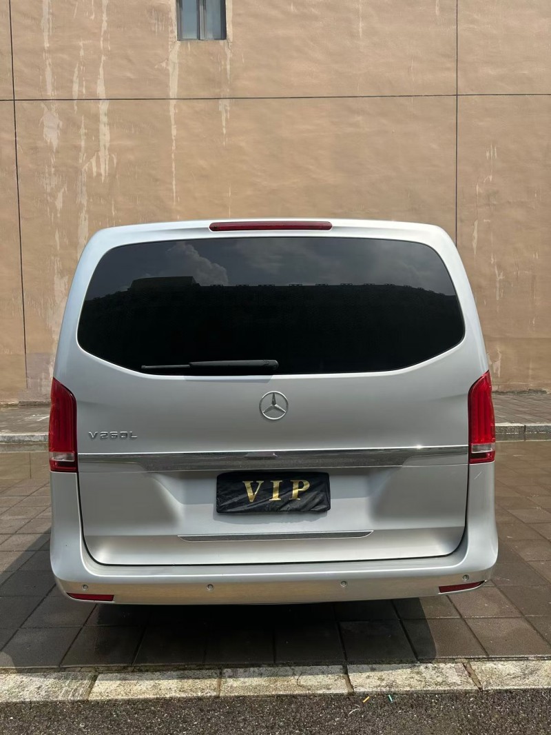 营口17年奔驰V9