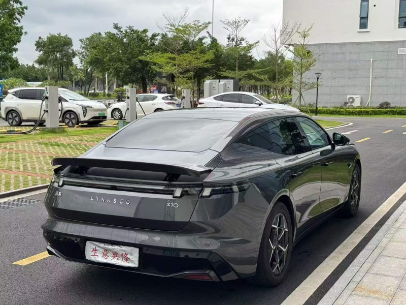 阳江25年领克Z109