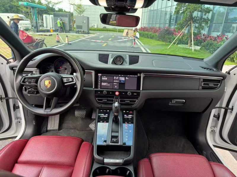 阳江22年保时捷Macan4