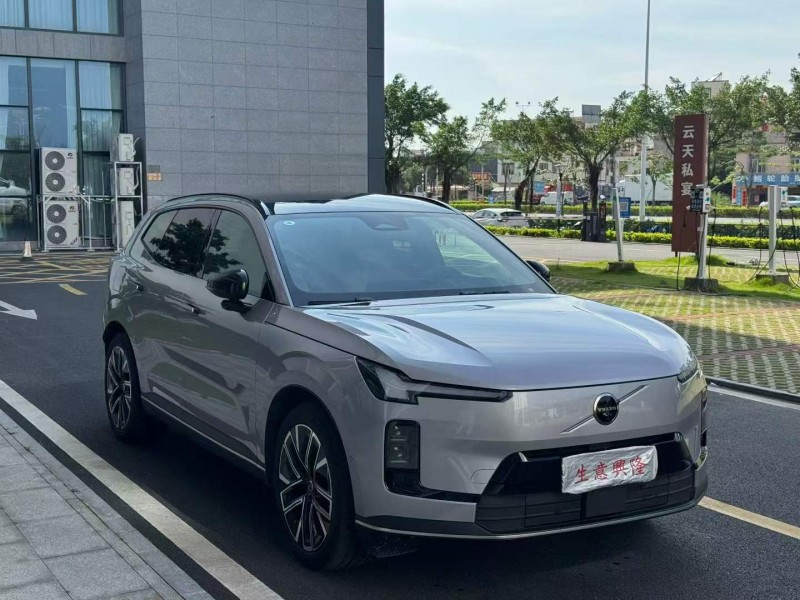 阳江26年沃尔沃XC702